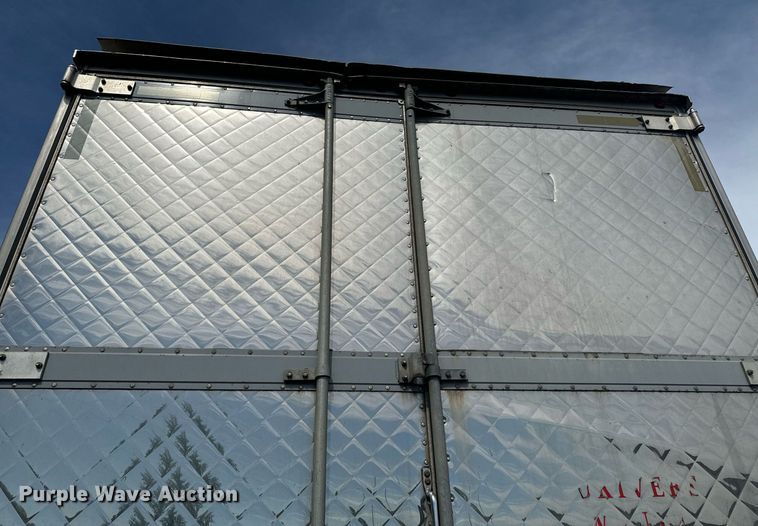 image for item DX1385 2011 Utility  VS2RA refrigerated van trailer