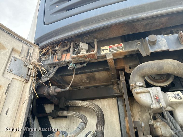 image for item DX1385 2011 Utility  VS2RA refrigerated van trailer