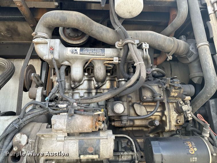 image for item DX1385 2011 Utility  VS2RA refrigerated van trailer