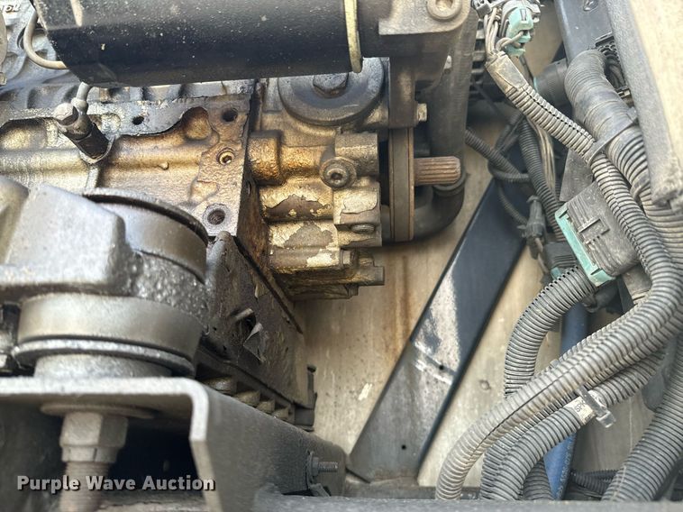 image for item DX1385 2011 Utility  VS2RA refrigerated van trailer