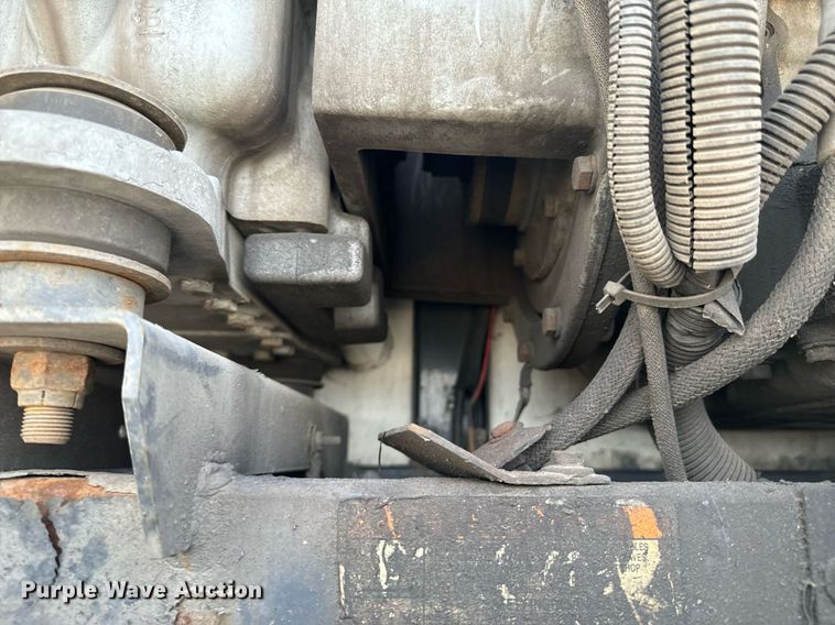 image for item DX1385 2011 Utility  VS2RA refrigerated van trailer