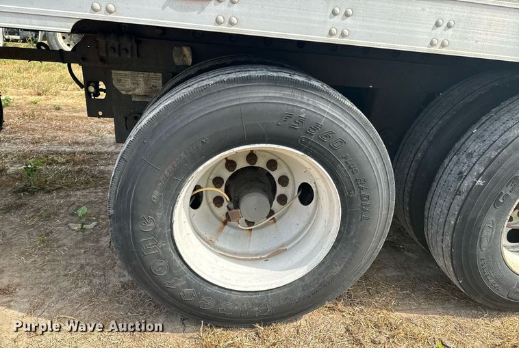 image for item DX1385 2011 Utility  VS2RA refrigerated van trailer