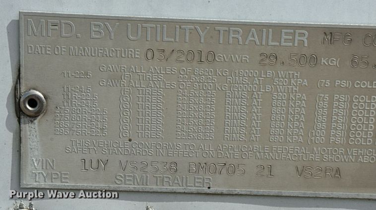 image for item DX1385 2011 Utility  VS2RA refrigerated van trailer