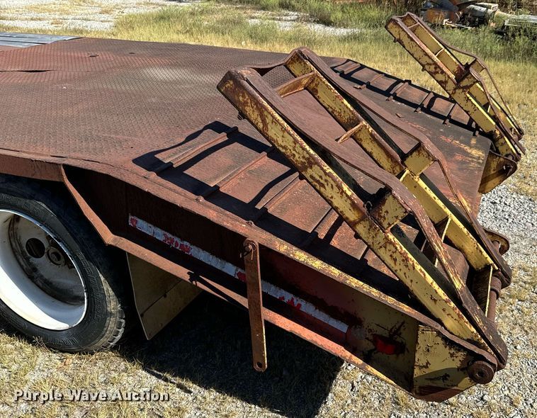 image for item DX1431 1996 Atoka 20DE402 drop deck equipment trailer