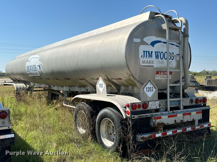 image for item DX1446 1995 Custom Trailers tank trailer