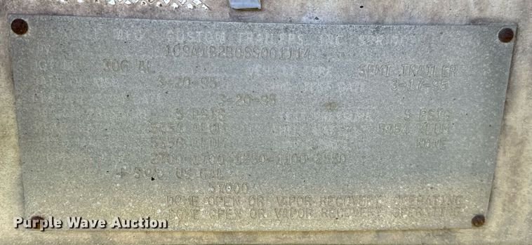 image for item DX1446 1995 Custom Trailers tank trailer