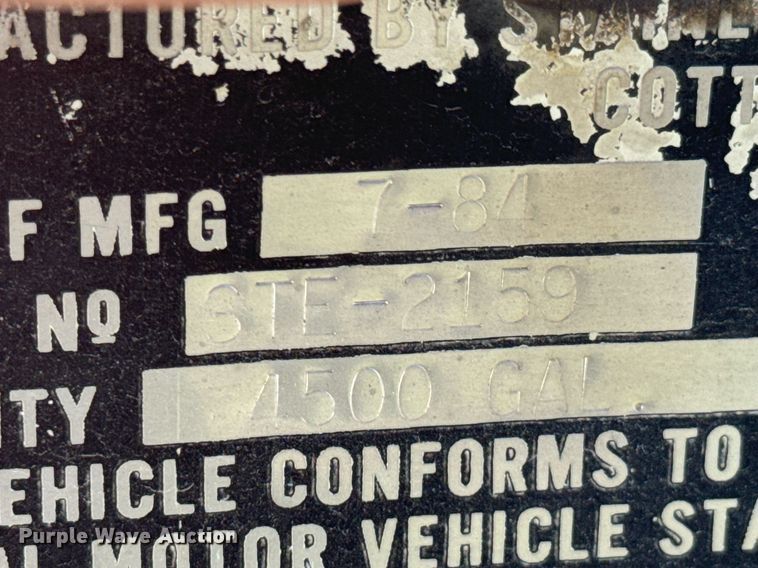 image for item DX1447 1984 Stainless Tank & Equipment tank trailer