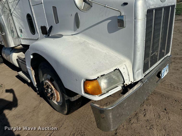 image for item DX3635 2000 Peterbilt  377 semi truck