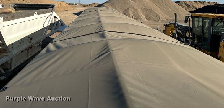 image for item DX3636 2023 Wilson DWH-700 grain trailer