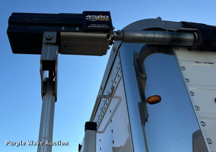 image for item DX3636 2023 Wilson DWH-700 grain trailer