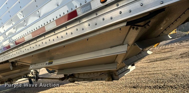 image for item DX3636 2023 Wilson DWH-700 grain trailer