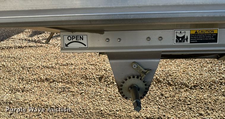 image for item DX3636 2023 Wilson DWH-700 grain trailer