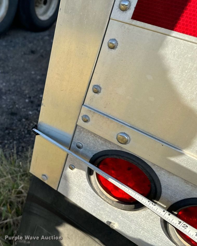 image for item DX3636 2023 Wilson DWH-700 grain trailer