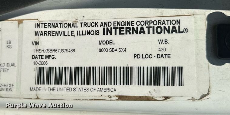 image for item DX3698 2007 International  8600 semi truck