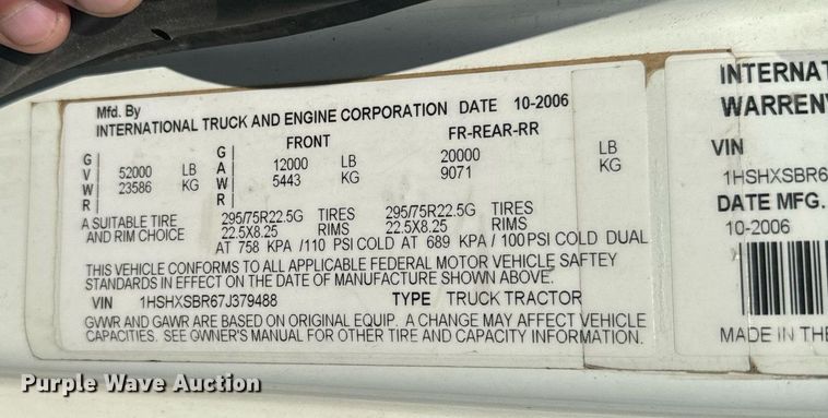 image for item DX3698 2007 International  8600 semi truck