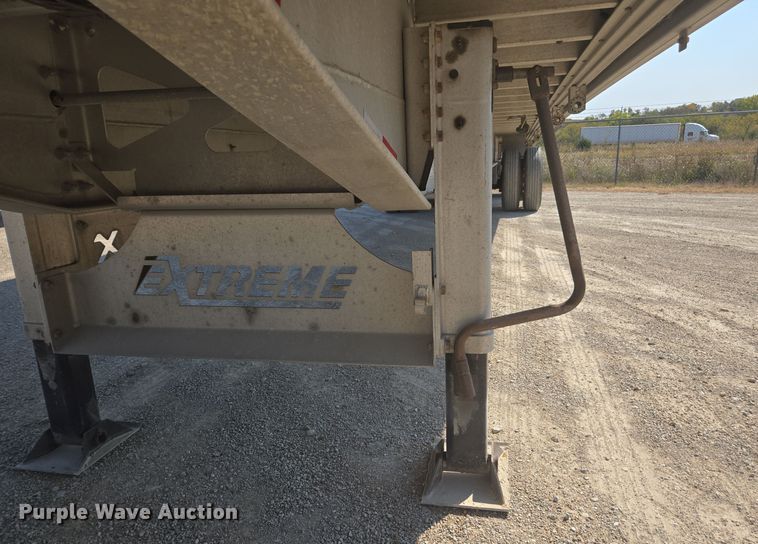 image for item EE7800 2021 Extreme side curtain trailer
