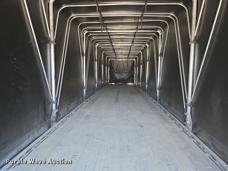 image for item EE7800 2021 Extreme side curtain trailer