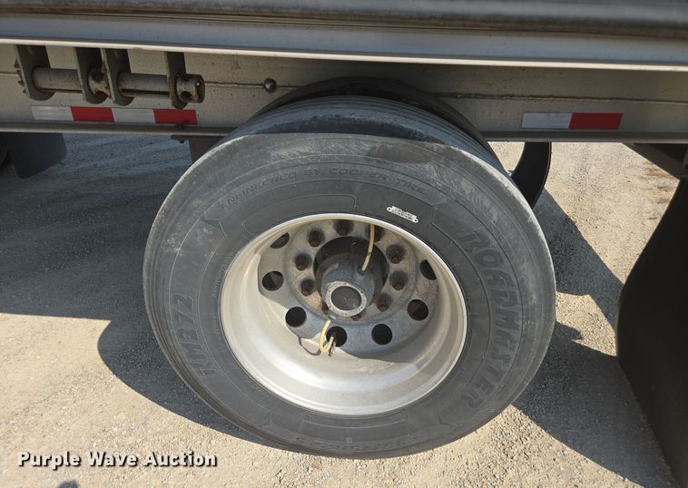 image for item EE7800 2021 Extreme side curtain trailer