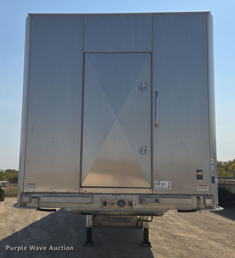 image for item EE7802 2021 Extreme side curtain trailer