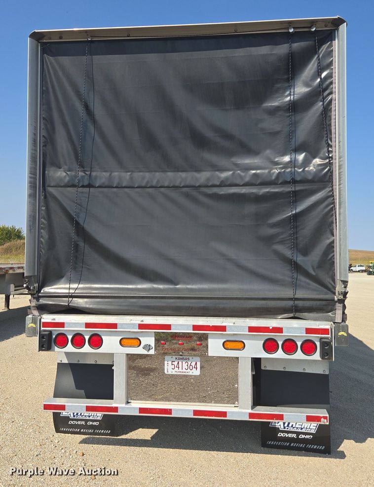 image for item EE7802 2021 Extreme side curtain trailer