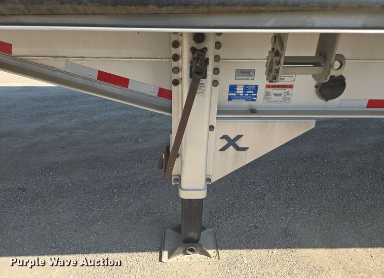 image for item EE7802 2021 Extreme side curtain trailer