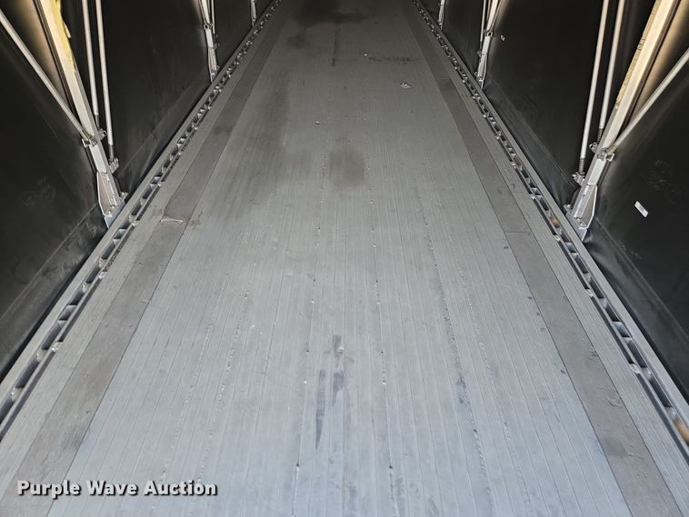 image for item EE7802 2021 Extreme side curtain trailer