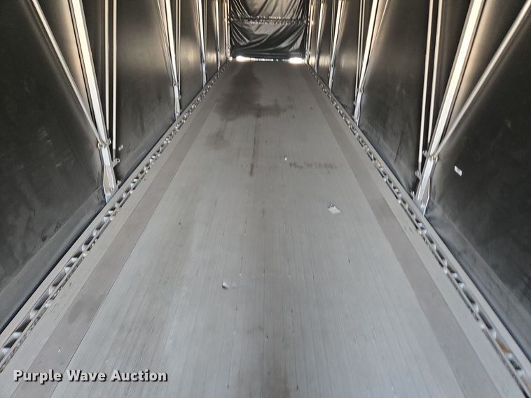 image for item EE7802 2021 Extreme side curtain trailer