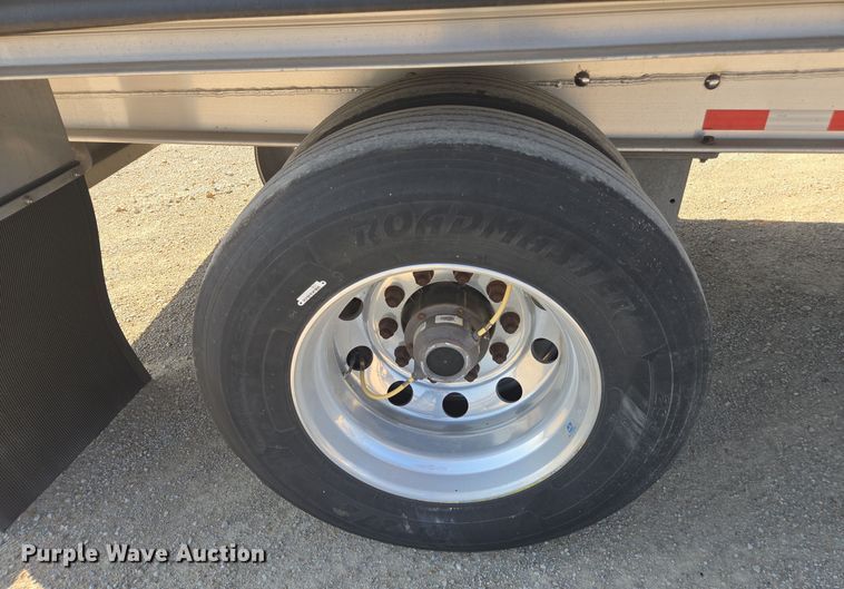 image for item EE7802 2021 Extreme side curtain trailer