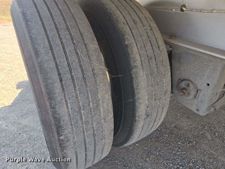 image for item EE7802 2021 Extreme side curtain trailer