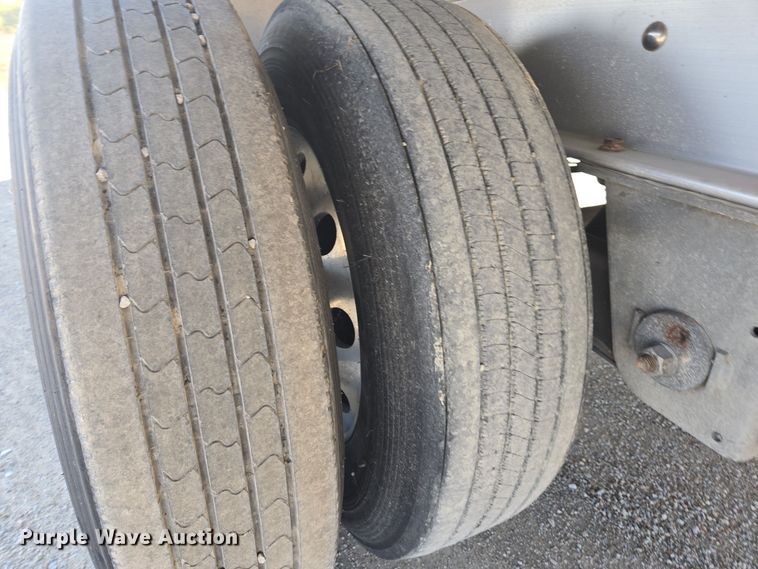 image for item EE7802 2021 Extreme side curtain trailer