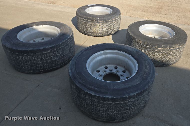 image for item EE7811 (4) Michelin 445/50R22.5 tires and wheels