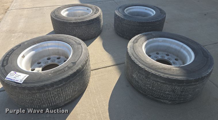 image for item EE7811 (4) Michelin 445/50R22.5 tires and wheels