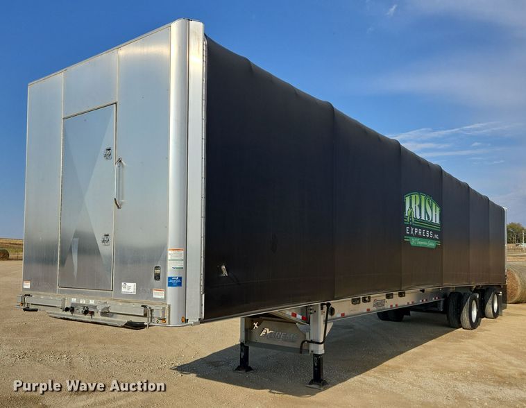 image for item EE7831 2021 Extreme side curtain trailer