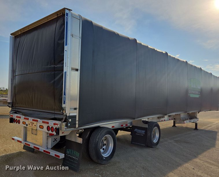 image for item EE7831 2021 Extreme side curtain trailer