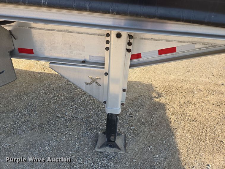 image for item EE7831 2021 Extreme side curtain trailer