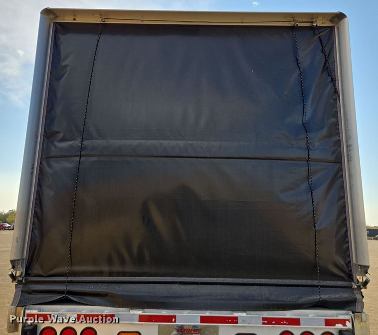 image for item EE7831 2021 Extreme side curtain trailer