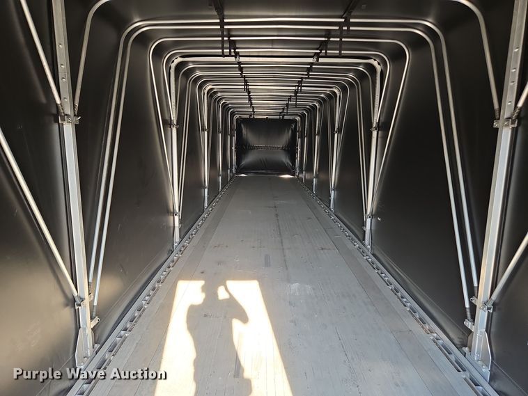 image for item EE7831 2021 Extreme side curtain trailer