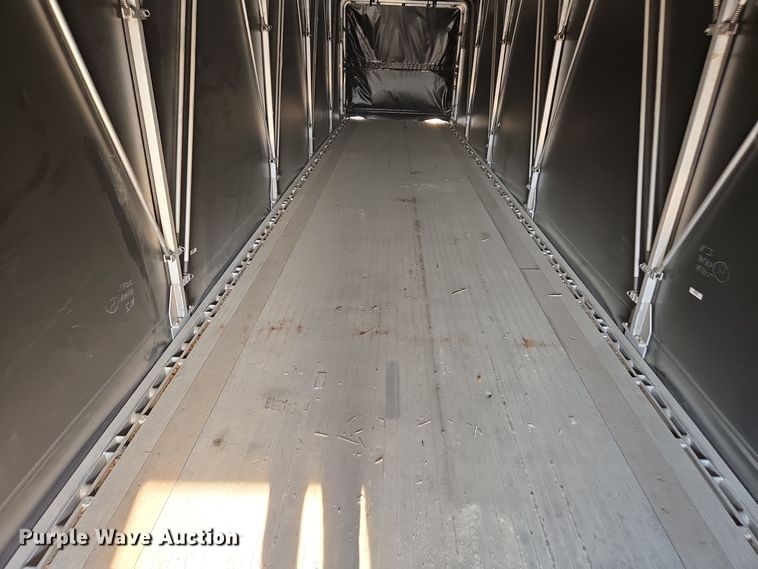 image for item EE7831 2021 Extreme side curtain trailer