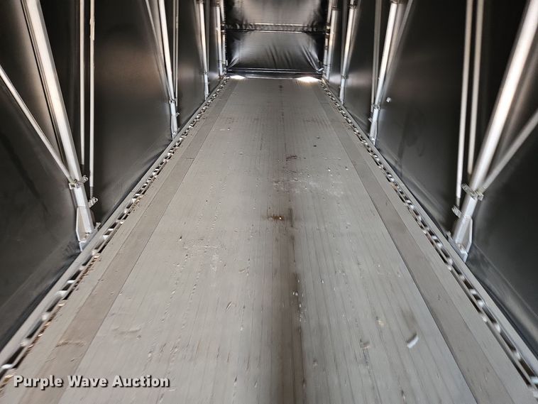 image for item EE7831 2021 Extreme side curtain trailer