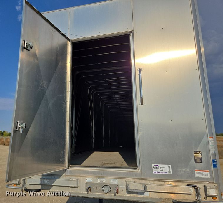 image for item EE7831 2021 Extreme side curtain trailer