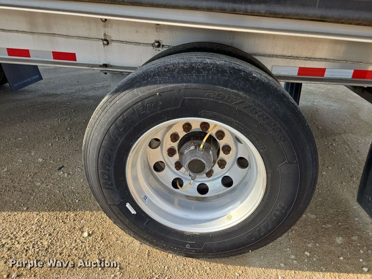 image for item EE7831 2021 Extreme side curtain trailer