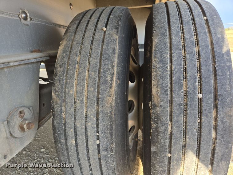 image for item EE7831 2021 Extreme side curtain trailer