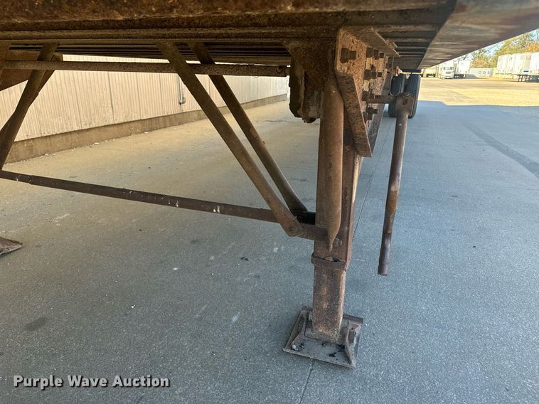 image for item EE7837 1990 Strick dry van trailer