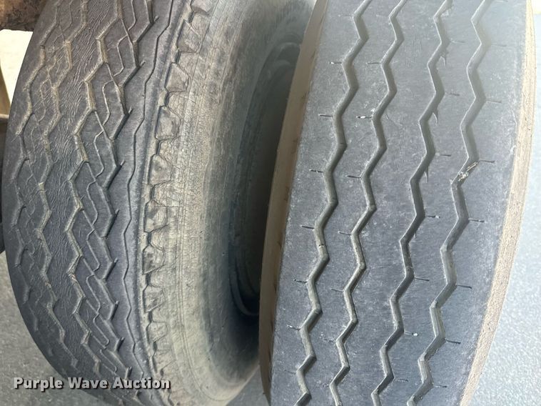 image for item EE7837 1990 Strick dry van trailer