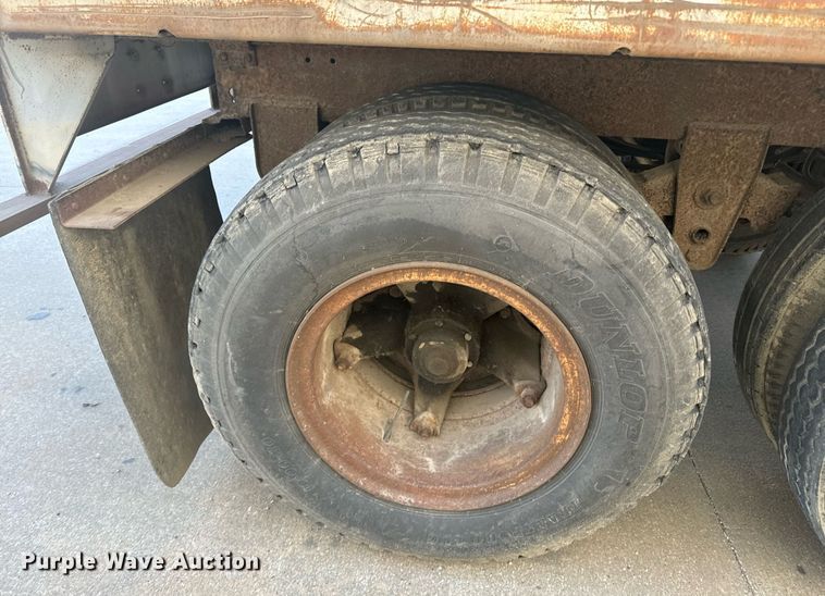 image for item EE7837 1990 Strick dry van trailer