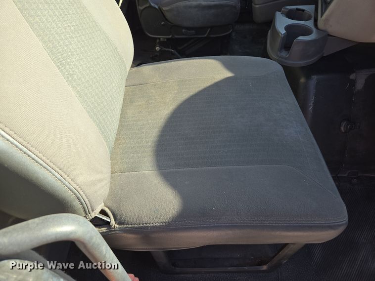 image for item EE8568 2010 International  8600 semi truck