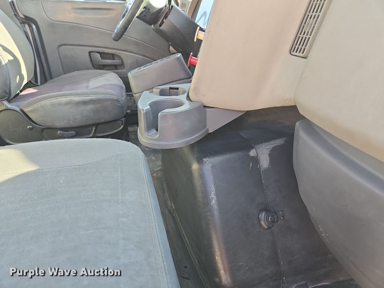 image for item EE8568 2010 International  8600 semi truck