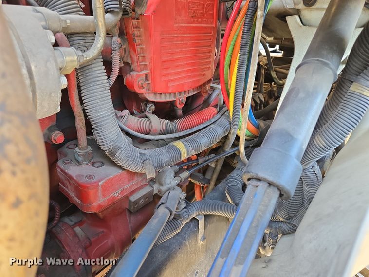 image for item EE8568 2010 International  8600 semi truck