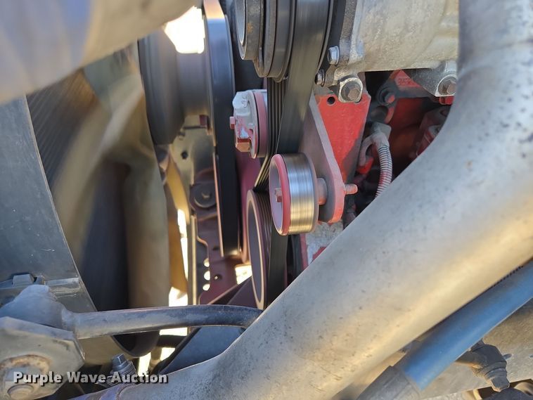 image for item EE8568 2010 International  8600 semi truck