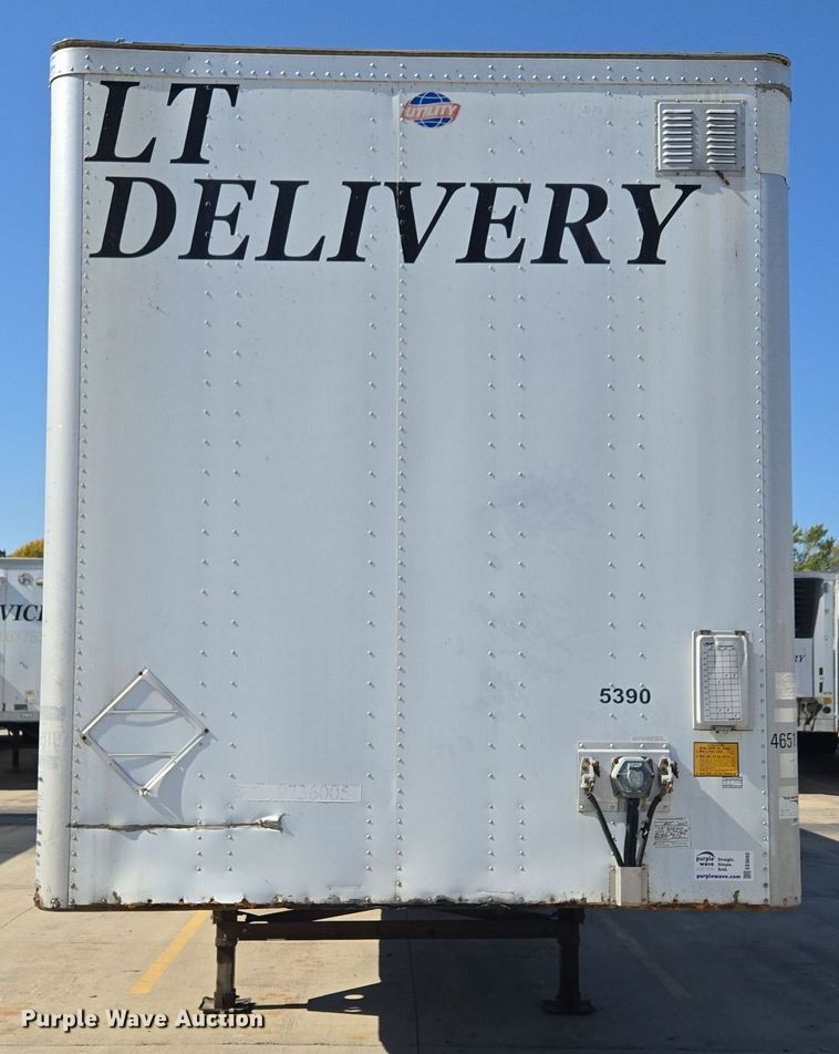 image for item EE8660 2007 Utility Trailer dry van trailer